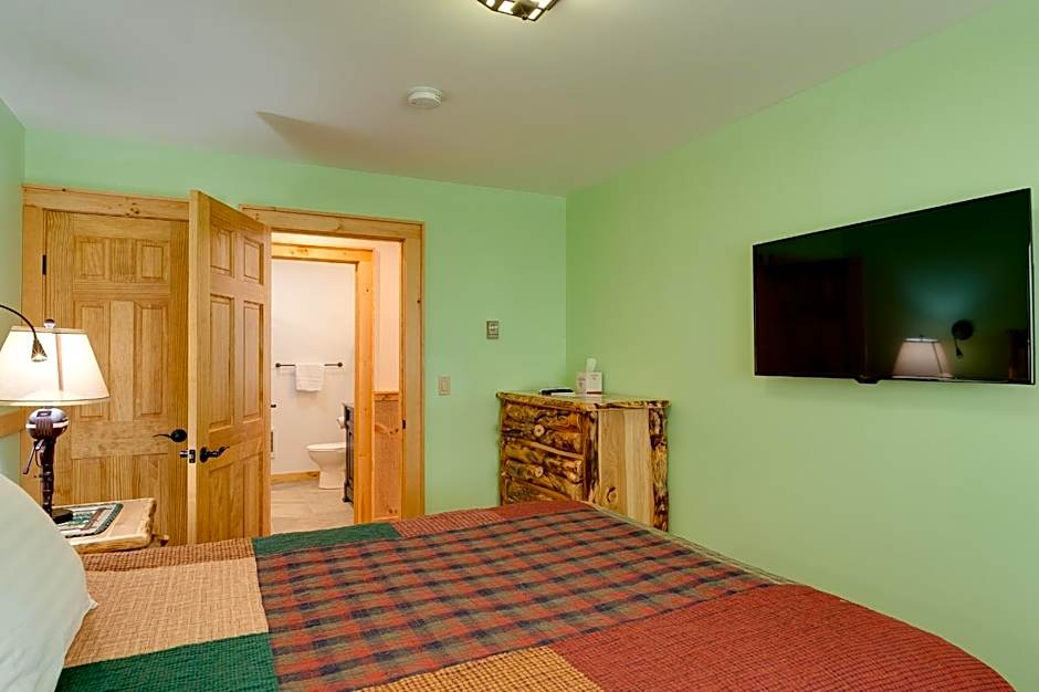 Cobble Mountain Lodge