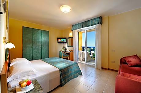 Standard Double Room with Sea View
