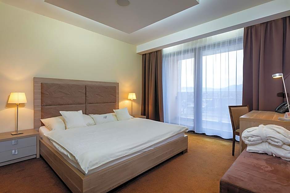 Photo 1 of 5 of Suite