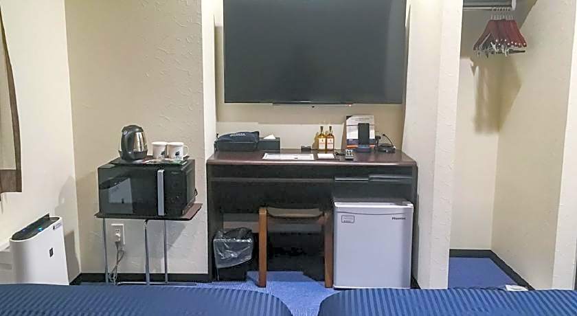 Hotel Livemax Yokkaichi-Ekimae