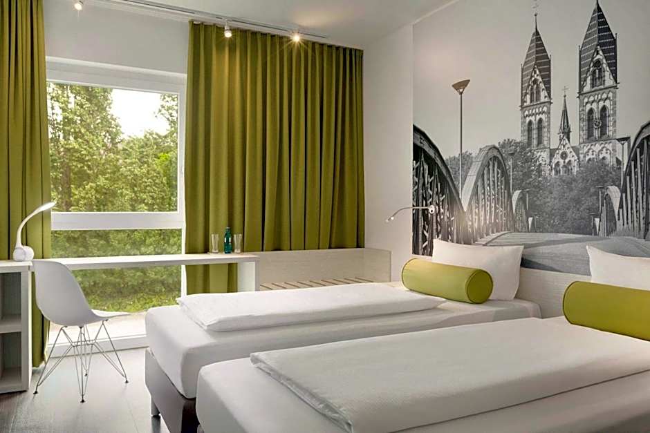 Super 8 Freiburg