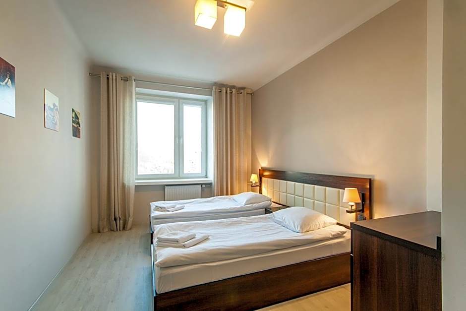 Avion Hotel