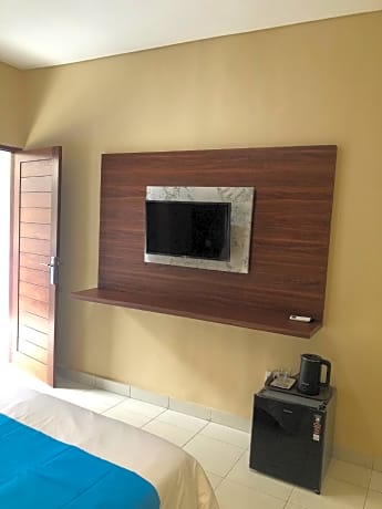 Deluxe Pool Access Room