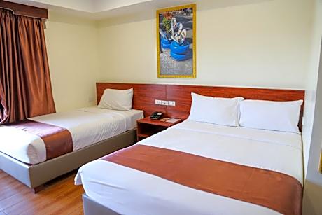 Classic Quadruple Room