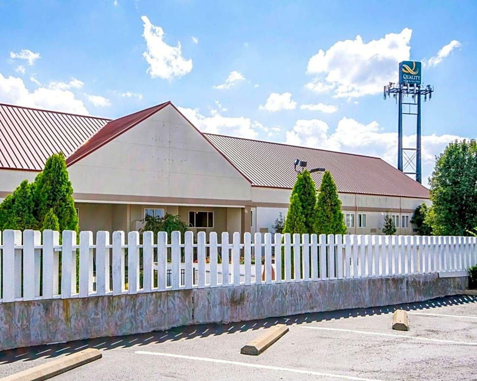 Quality Inn & Suites Elizabethtown