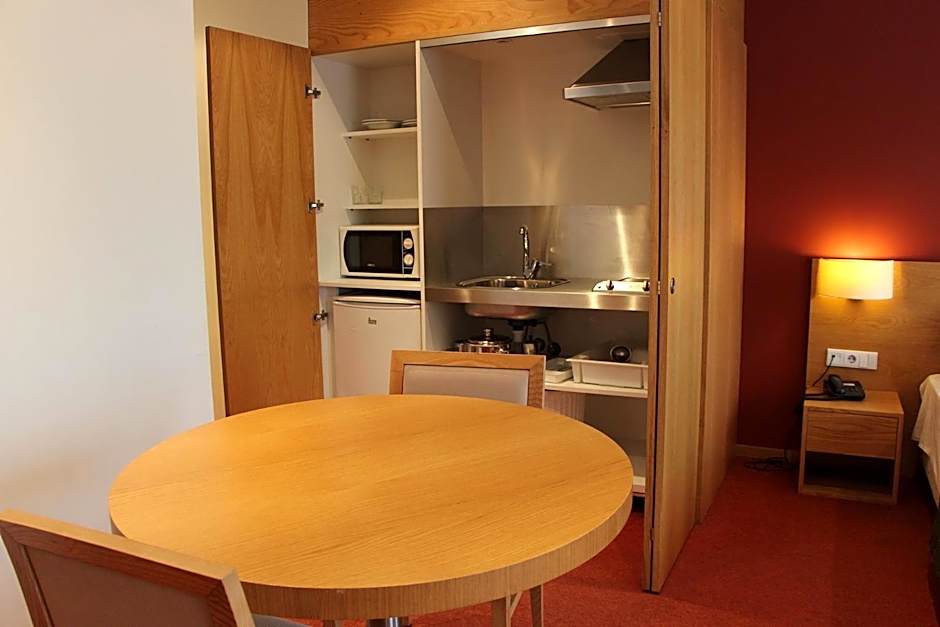 Paredes Hotel Apartamento