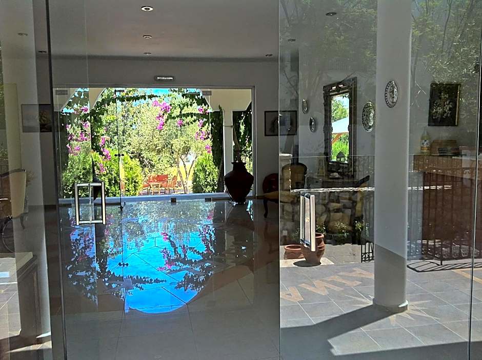 Castellania Hotel Apartments