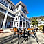 The Palace Belvedere Hotel