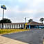 Days Inn & Suites by Wyndham Brinkley