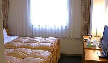 Economy Twin Room - Non-Smoking