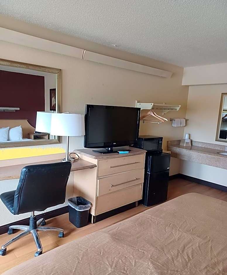 Red Oak Inn Southfield - Detroit
