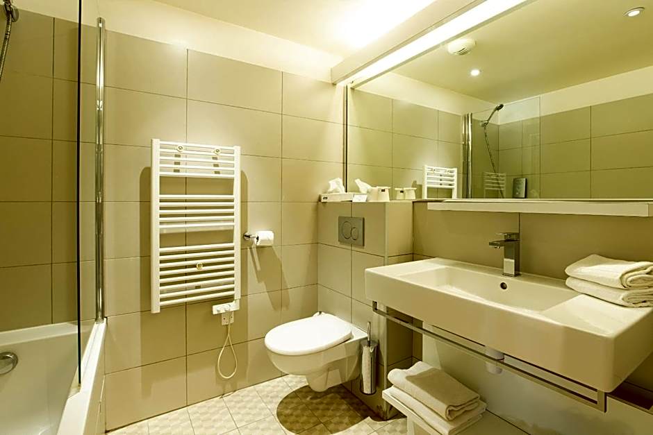 Golden Tulip Avignon Le Paradou