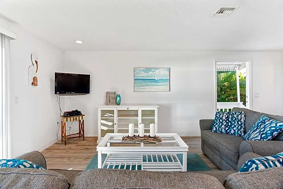 Escape Coastal Resort on Casey Key