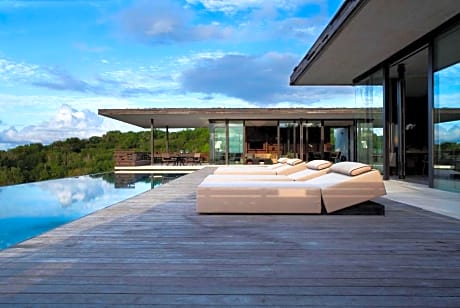 Three-Bedroom Hillside Villa
