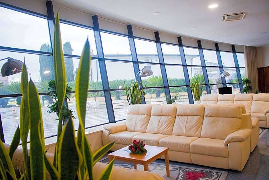 Edra Palace Hotel & Ristorante