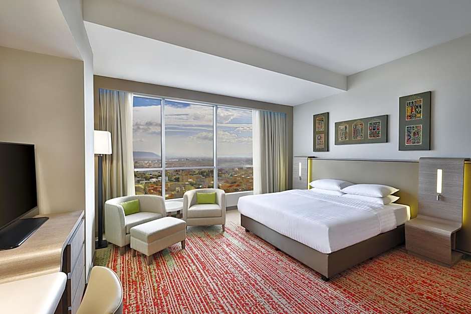 Park Mall Hotel & Conference Center