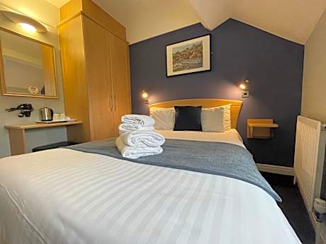 Double Room with Shared Bathroom