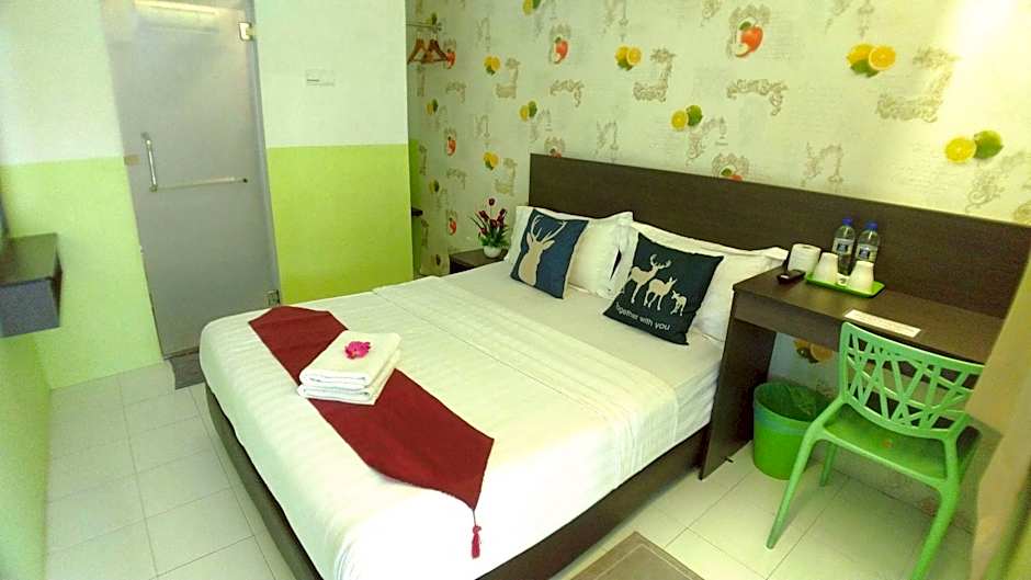 Apple 1 Hotel Gurney