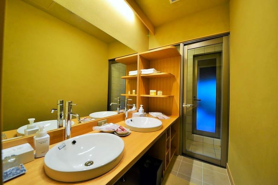 Japanese Ryokan Seryo