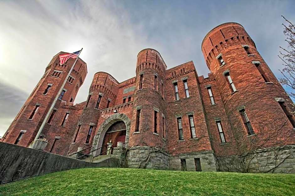 Amsterdam Castle NY