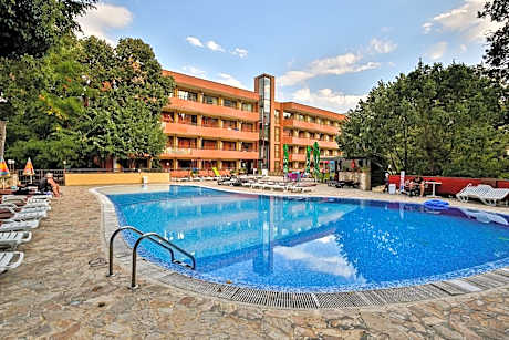Kamchia Park Hotel - All Inclusive with Free Parking