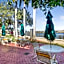 La Quinta Inn & Suites by Wyndham Fort Lauderdale Airport