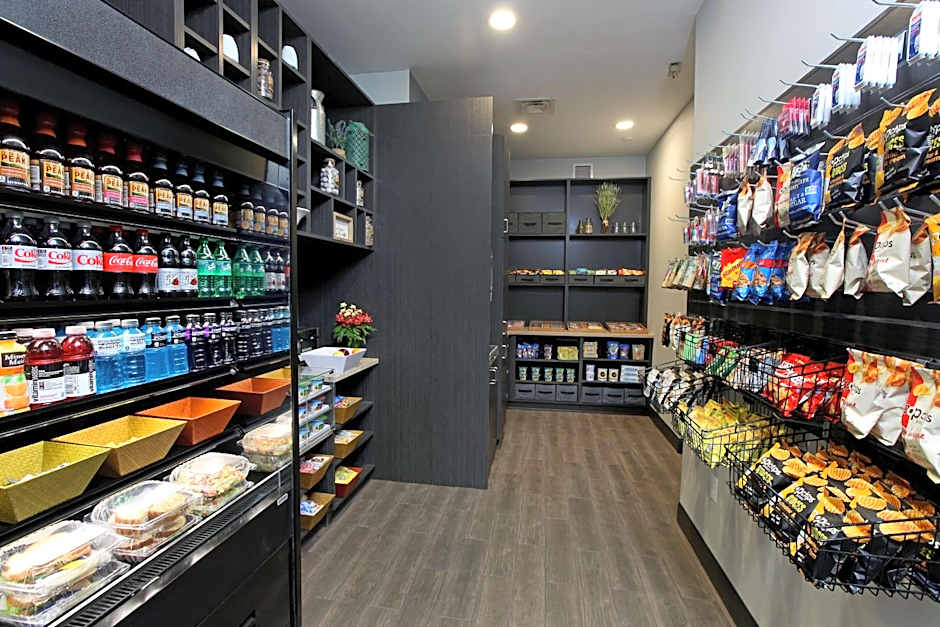 DoubleTree by Hilton West Fargo Sanford Medical Center Area