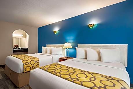 2 Queen Beds Non-Smoking