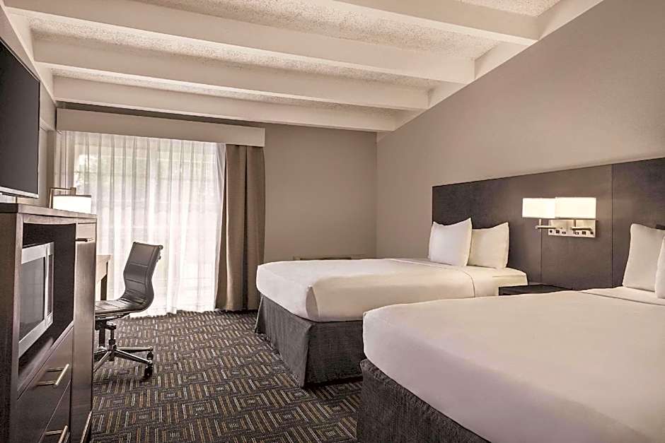 Country Inn & Suites by Radisson, Woodbury, MN