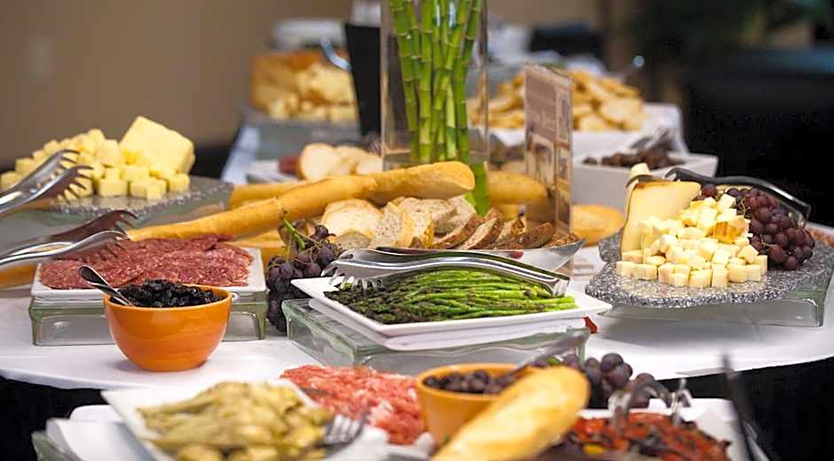 DoubleTree by Hilton Hotel & Suites Pittsburgh Downtown