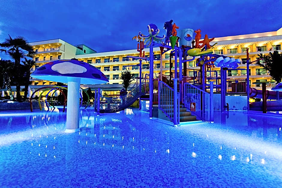 DIT Evrika Beach Club Hotel - All Inclusive