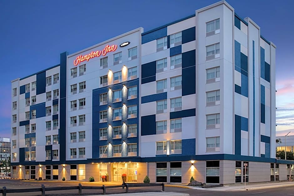 Hampton Inn By Hilton Winnipeg Downtown