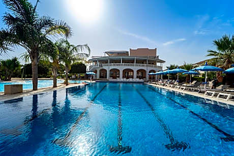 Santa Monica Resort