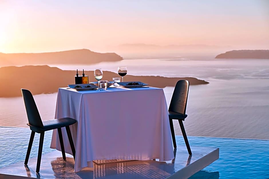 Alti Santorini Suites - Caldera View