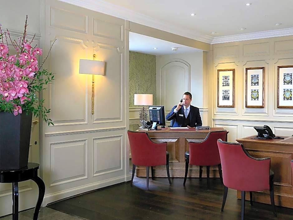 Macdonald Compleat Angler