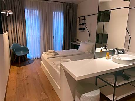 Double Room SIngle Use