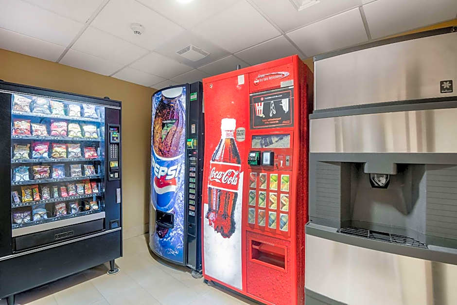 Quality Inn & Suites Quincy - Downtown