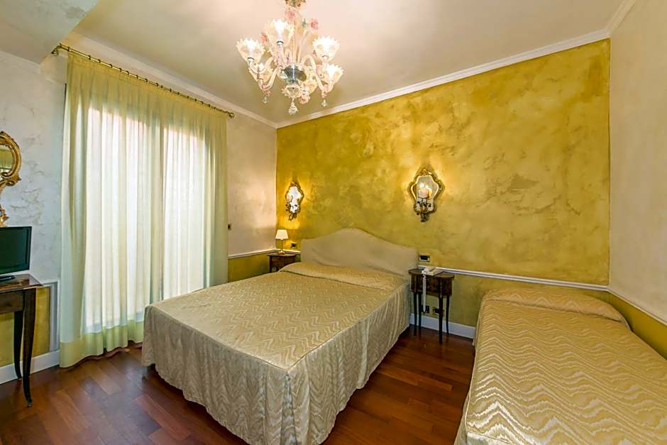 Hotel Pantalon