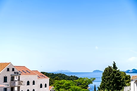 TWO BEDROOMS WITH BALCONY