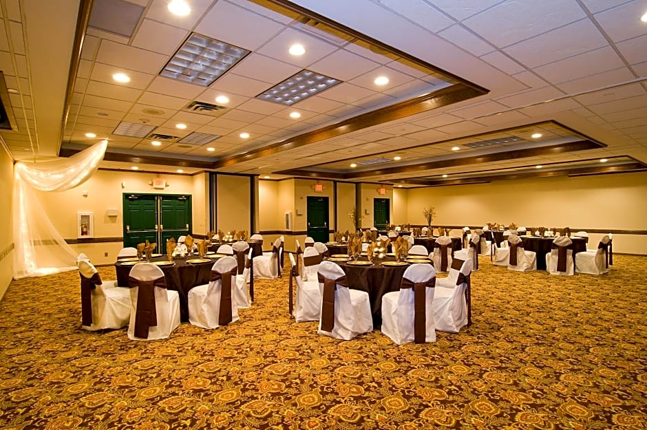 Country Inn & Suites by Radisson, Chanhassen, MN