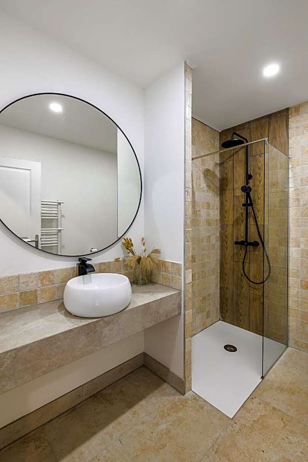 MAYA Appartements & Suites