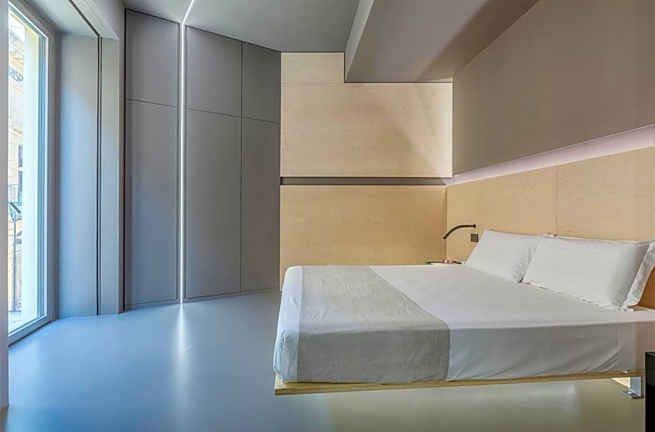 Fiveplace Design Suites & Apartments