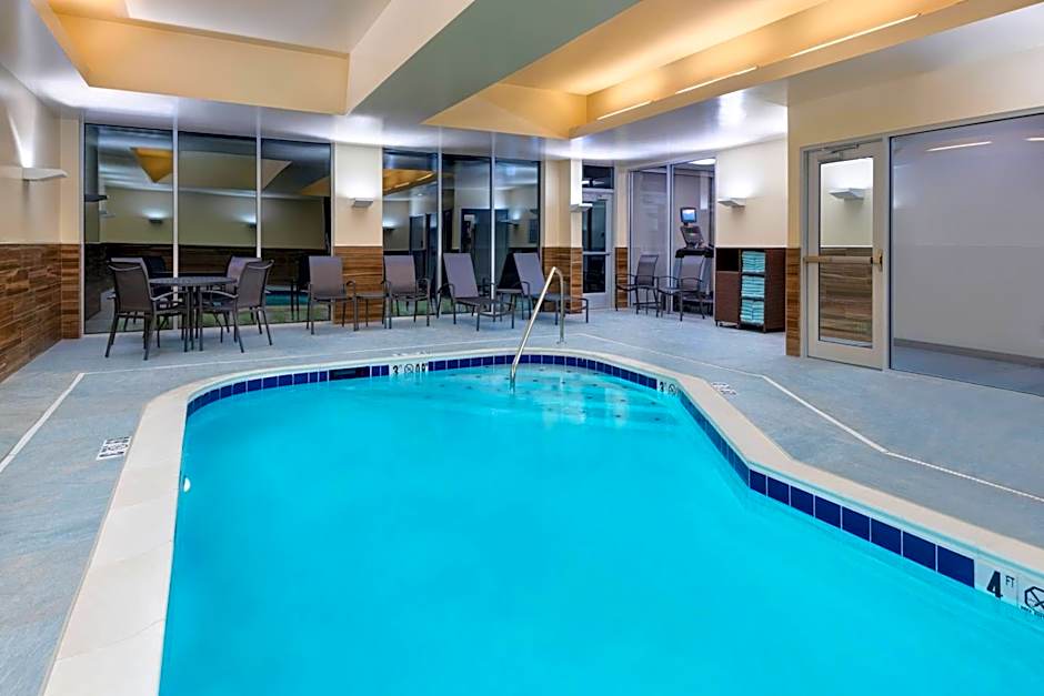 Fairfield Inn & Suites by Marriott Lexington East/I-75