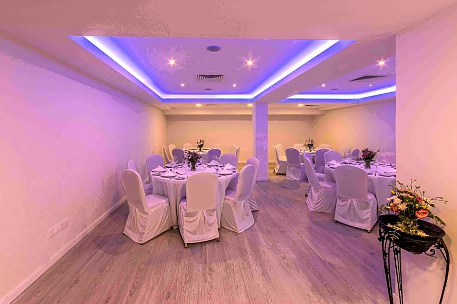 Kapetanios Limassol Hotel