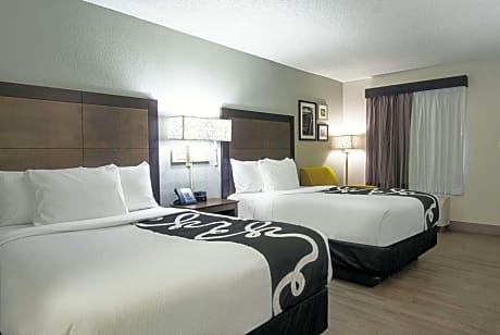 Double Room with Two Double Beds - Non-Smoking