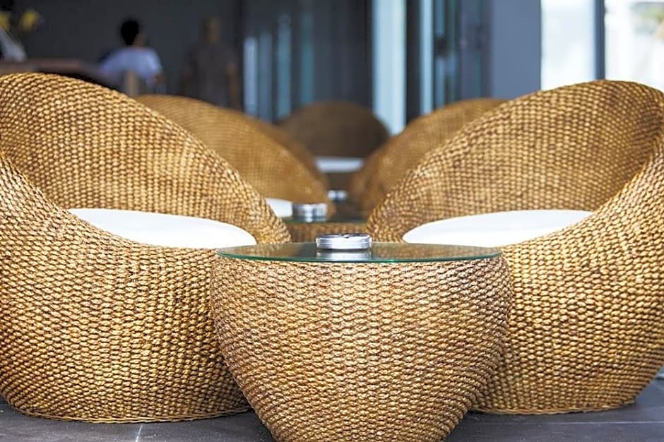 KC Beach Club & Pool Villas