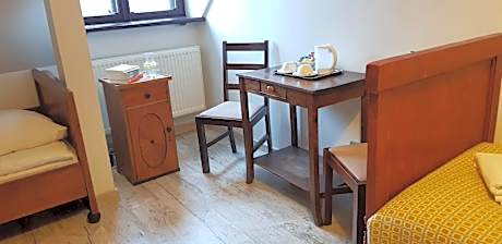 Twin Room with Bathroom