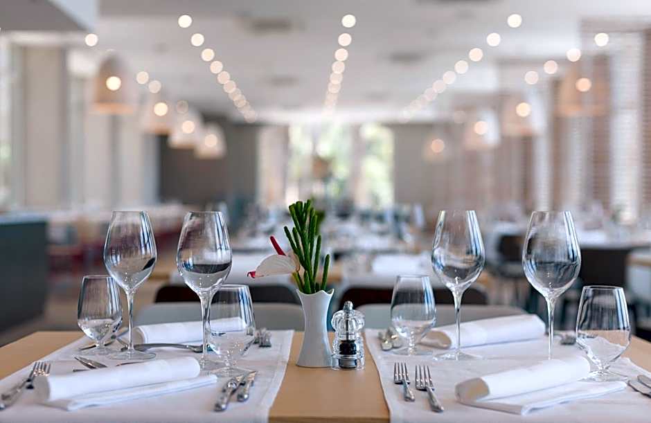Bluesun Hotel Jadran