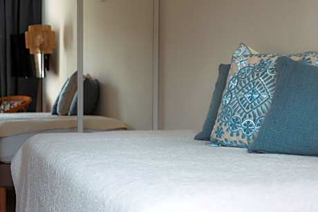 Apartment (3 Adults) with Garden