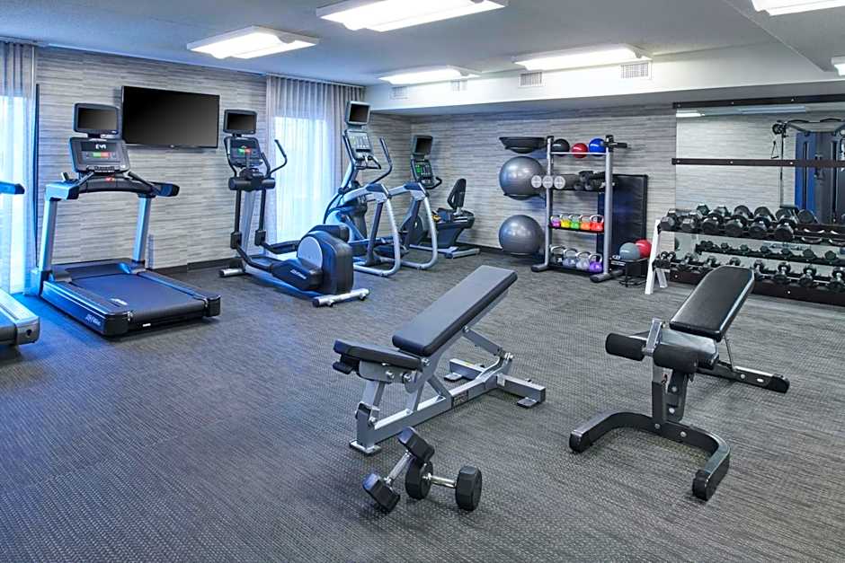 Courtyard by Marriott Detroit Troy